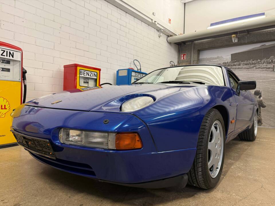 Bild 2/17 von Porsche 928 S4 (1990)