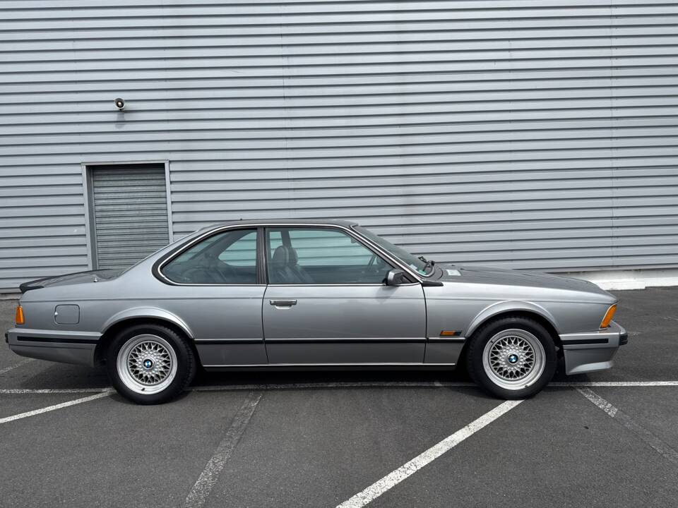 Image 47/79 of BMW M 635 CSi (1989)