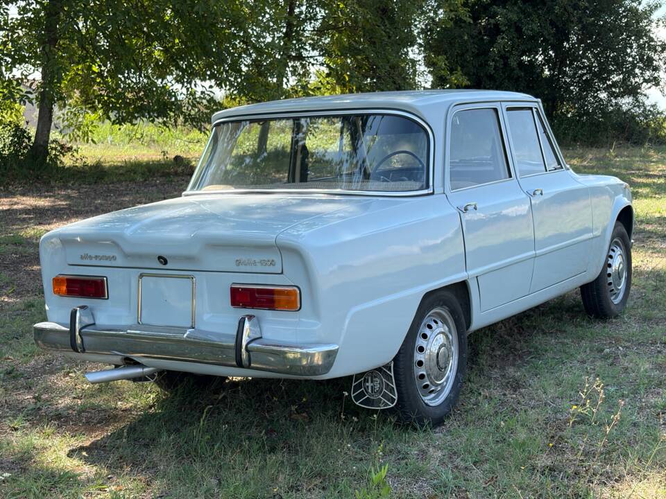Image 5/30 of Alfa Romeo Giulia 1300 TI (1966)