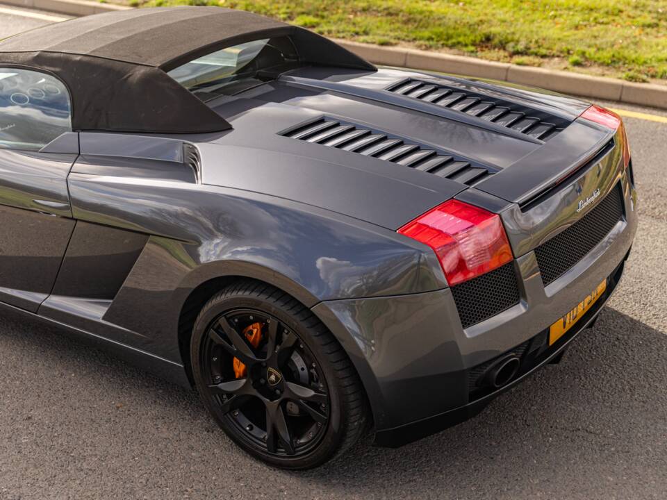 Immagine 35/49 di Lamborghini Gallardo Spyder (2007)