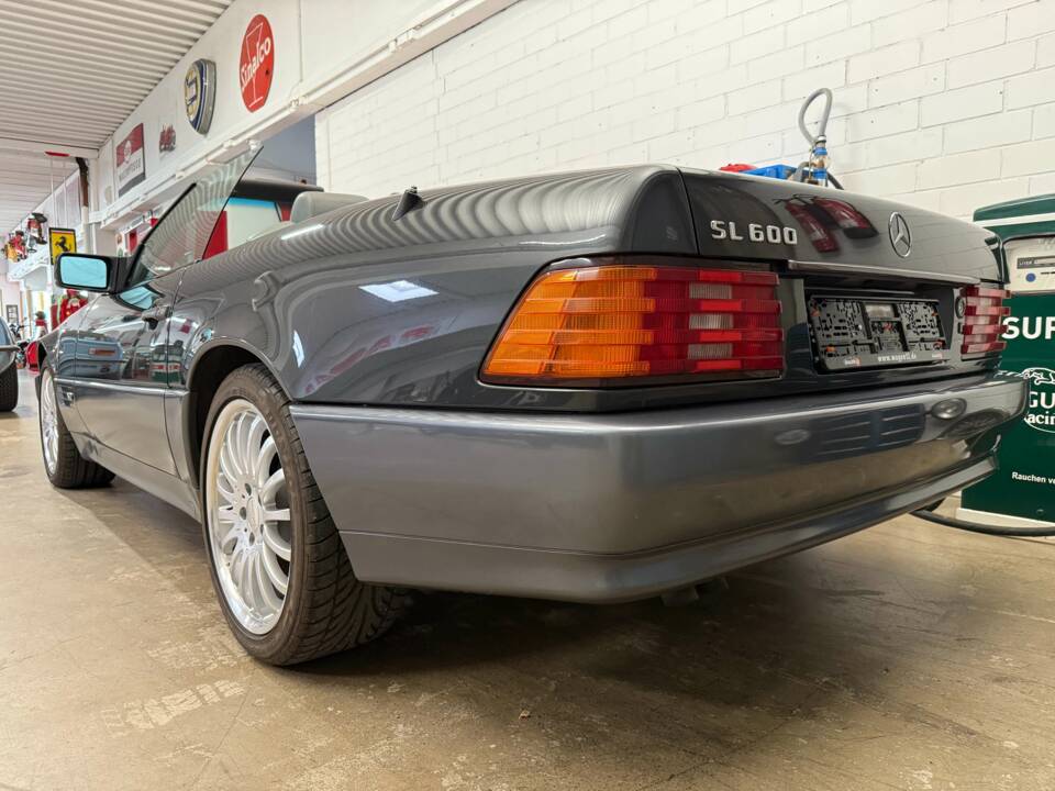 Bild 13/20 von Mercedes-Benz SL 600 (1994)