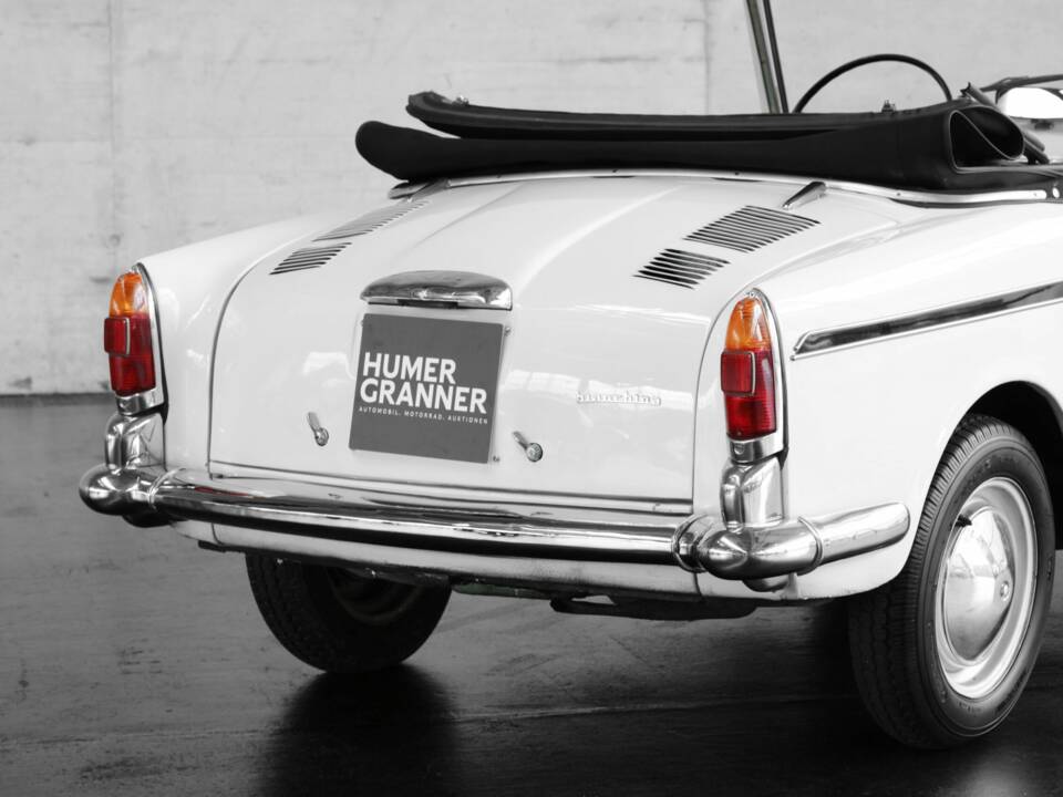 Image 11/37 of Autobianchi Bianchina Convertible (1960)