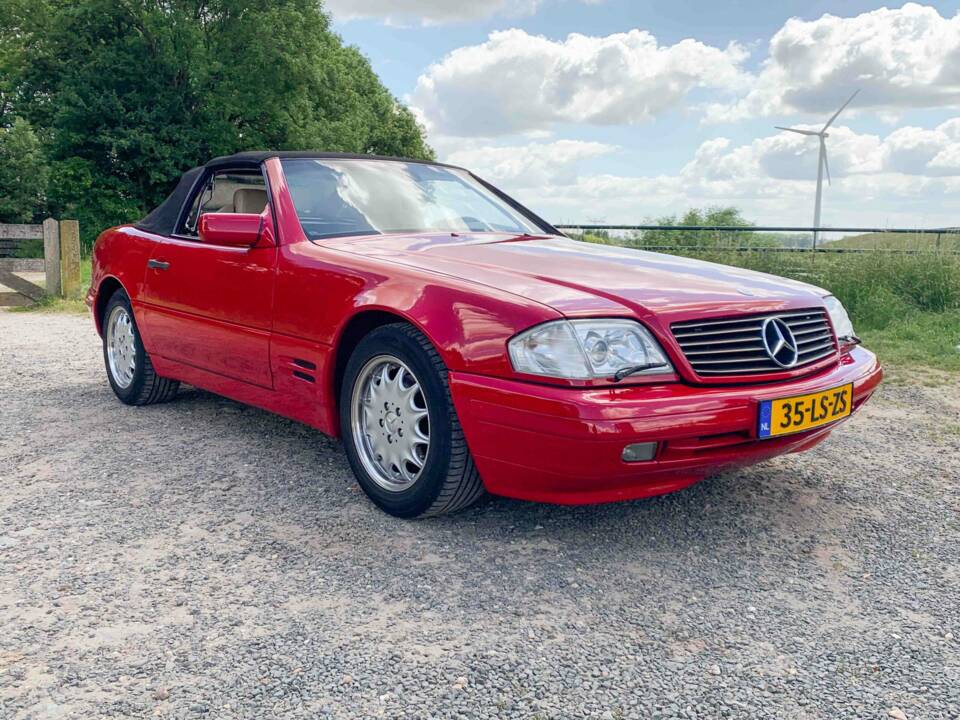 Bild 2/7 von Mercedes-Benz SL 320 (1996)