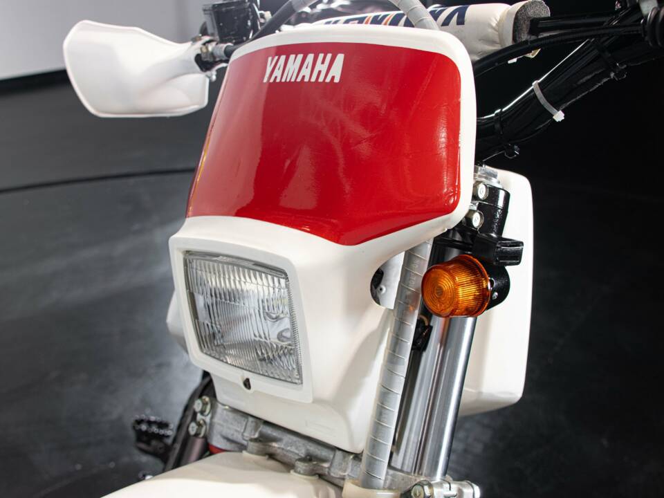 Image 49/50 de Yamaha DUMMY (1986)