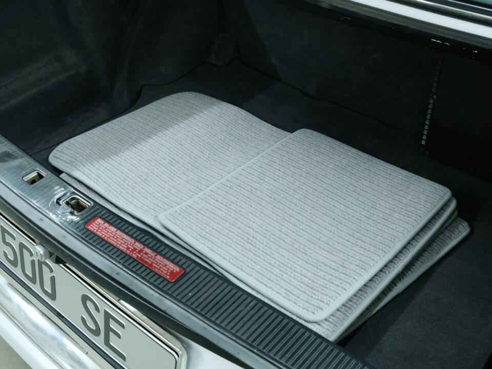 Bild 7/50 von Mercedes-Benz 500 SE (1990)