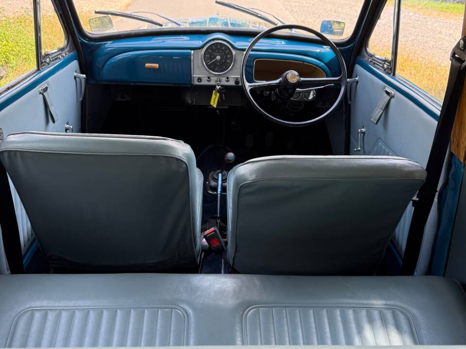 Immagine 5/22 di Morris Minor 1000 Traveller (1970)