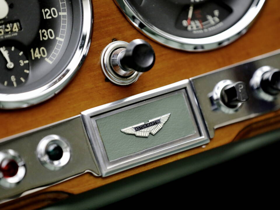 Bild 18/37 von Aston Martin DB 2 Vantage DHC (1953)