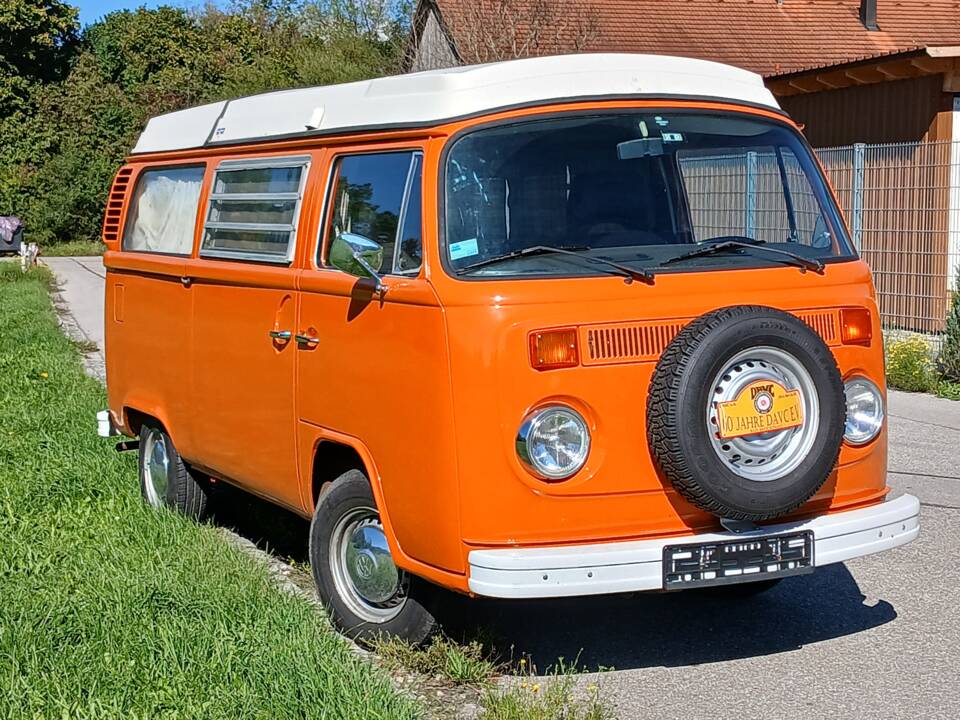 Image 4/21 of Volkswagen T2b Westfalia (1973)