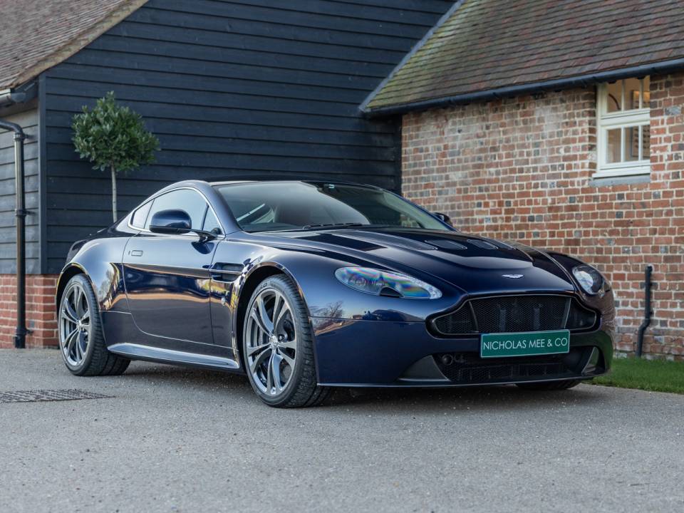 Image 10/50 of Aston Martin V12 Vantage S (2017)