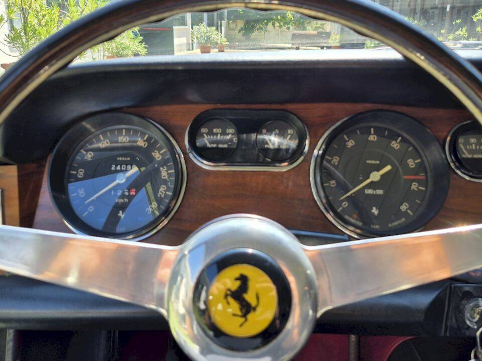 Imagen 30/66 de Ferrari 330 GT 2+2 (1964)