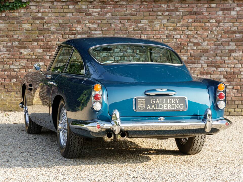 Afbeelding 2/50 van Aston Martin DB 4 Vantage (1962)