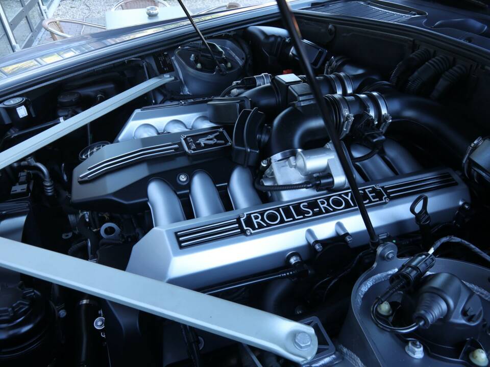 Image 4/50 of Rolls-Royce Phantom DHC (2009)