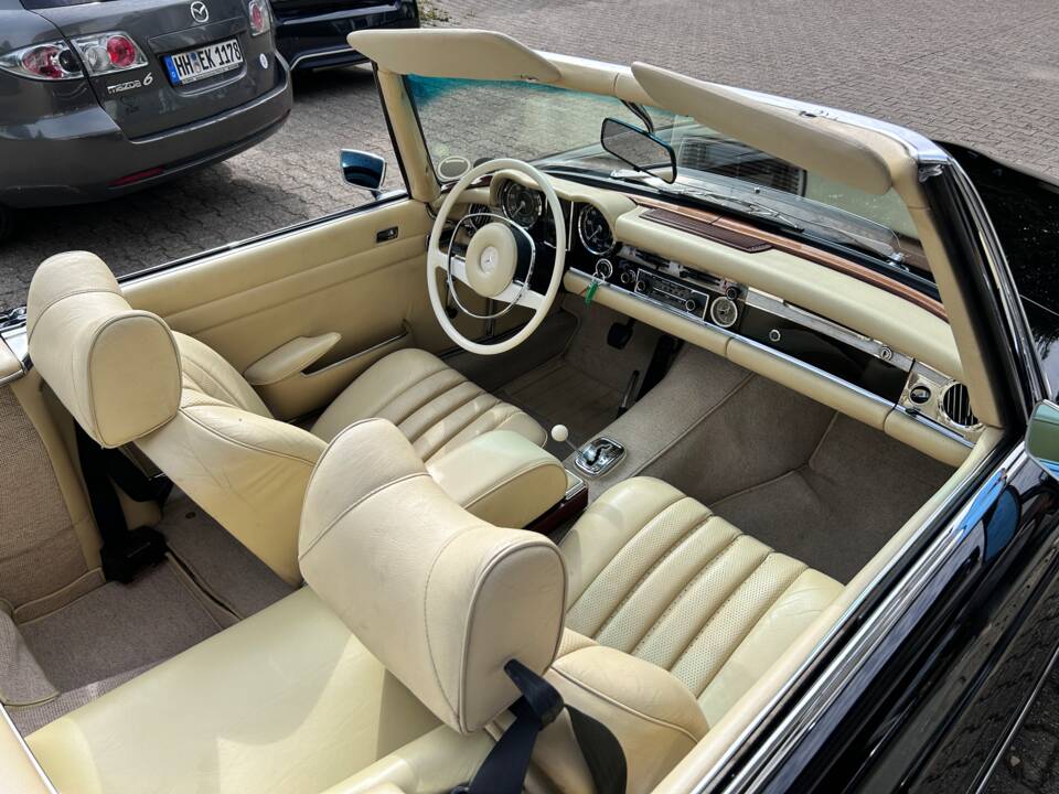 Image 19/34 of Mercedes-Benz 280 SL (1969)