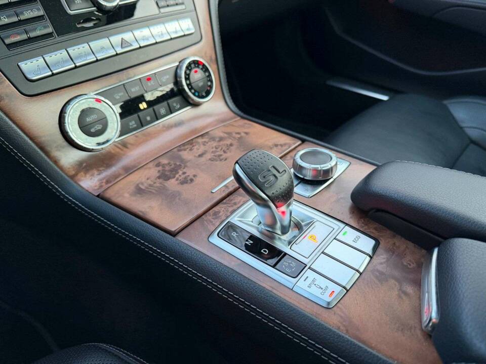 Bild 13/22 von Mercedes-Benz SL 350 (2013)