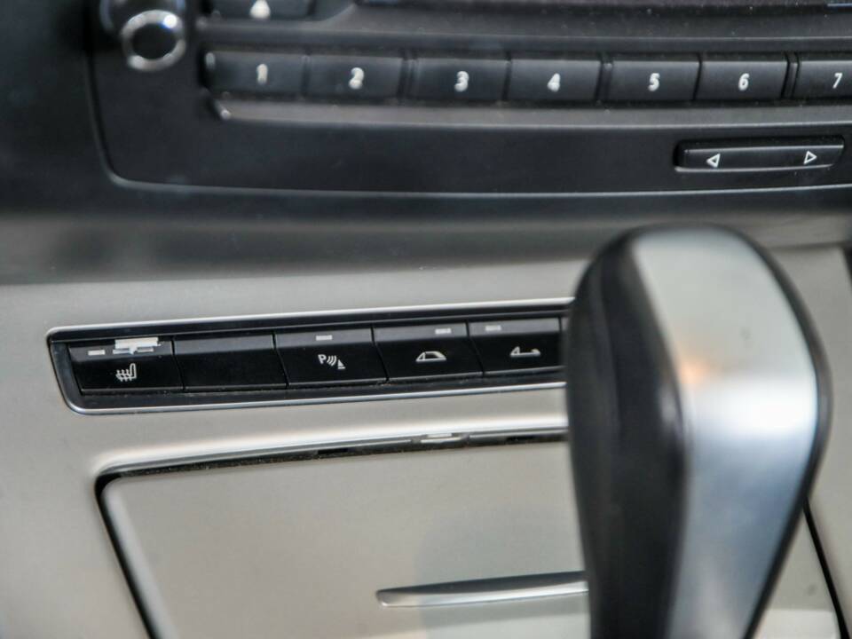 Image 32/50 of BMW Z4 sDrive23i (2011)