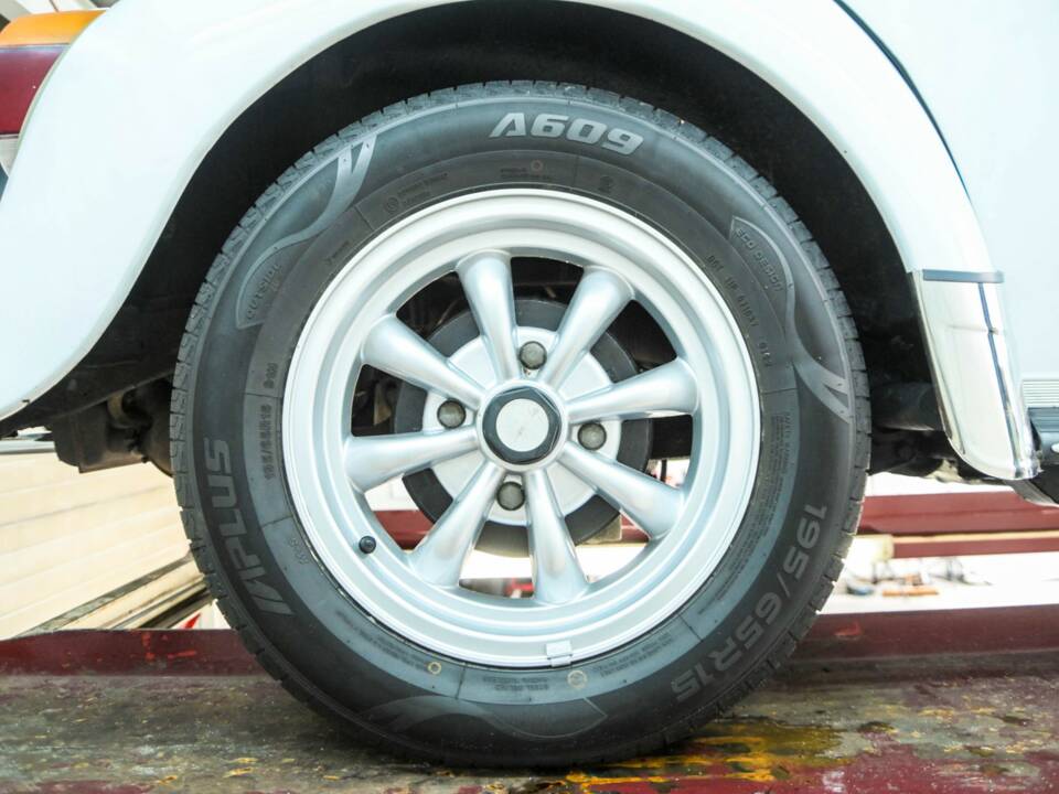 Bild 50/50 von Volkswagen Käfer 1303 LS (1976)