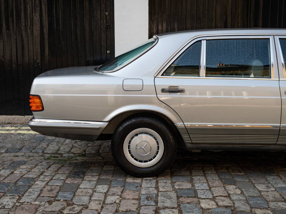 Bild 16/50 von Mercedes-Benz 500 SEL (1984)