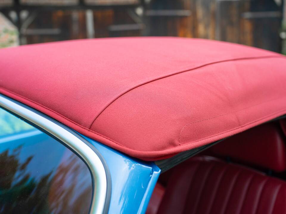 Image 35/36 of Volkswagen Karmann Ghia 1600 (1970)