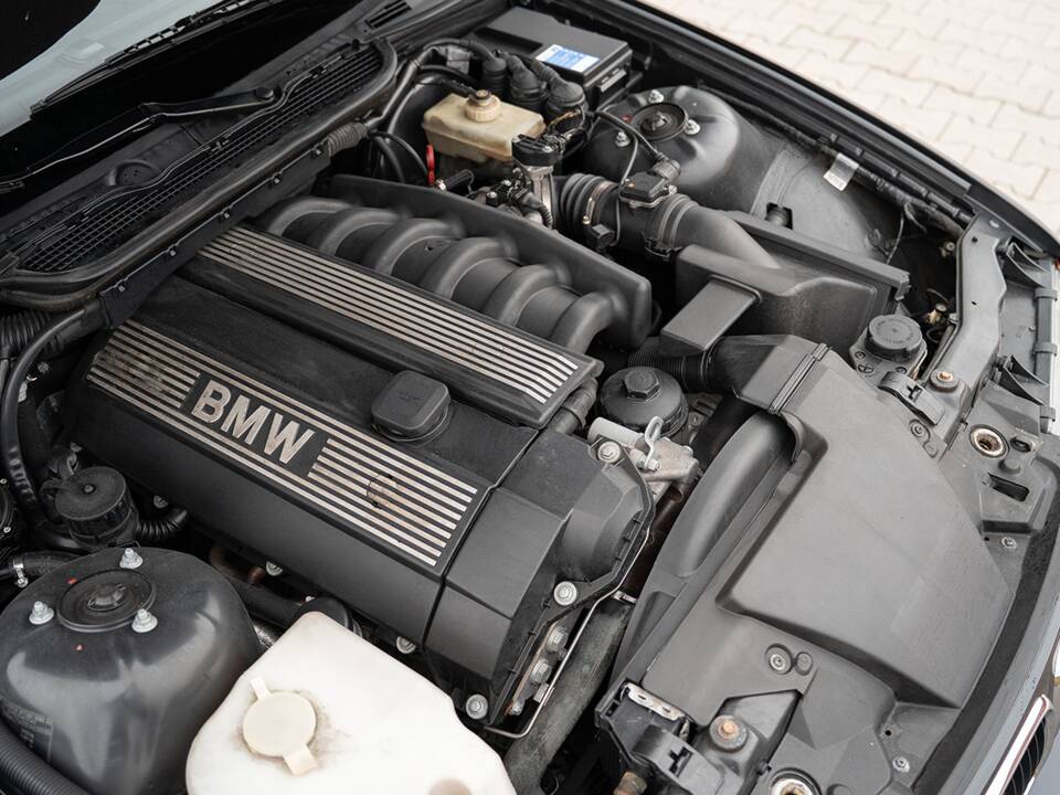 Bild 46/47 von BMW 323ti Compact (1998)