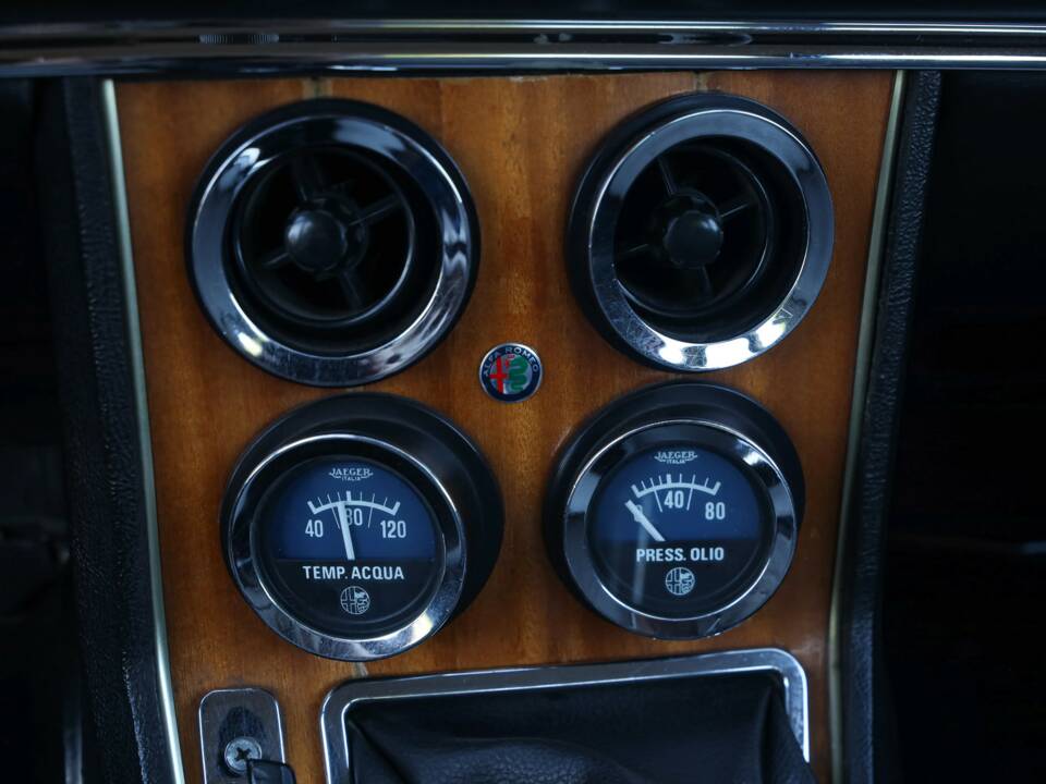 Obraz 11/50 pojazdu Alfa Romeo Giulia Nuova Super 1300 (1975)