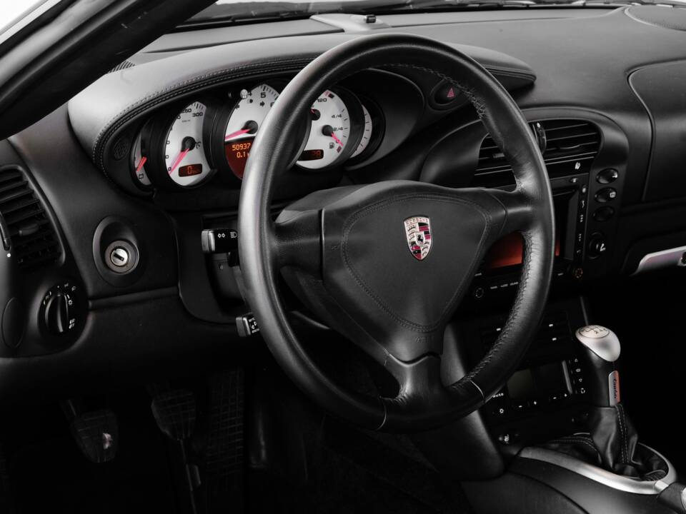 Image 16/49 of Porsche 911 Turbo (2002)