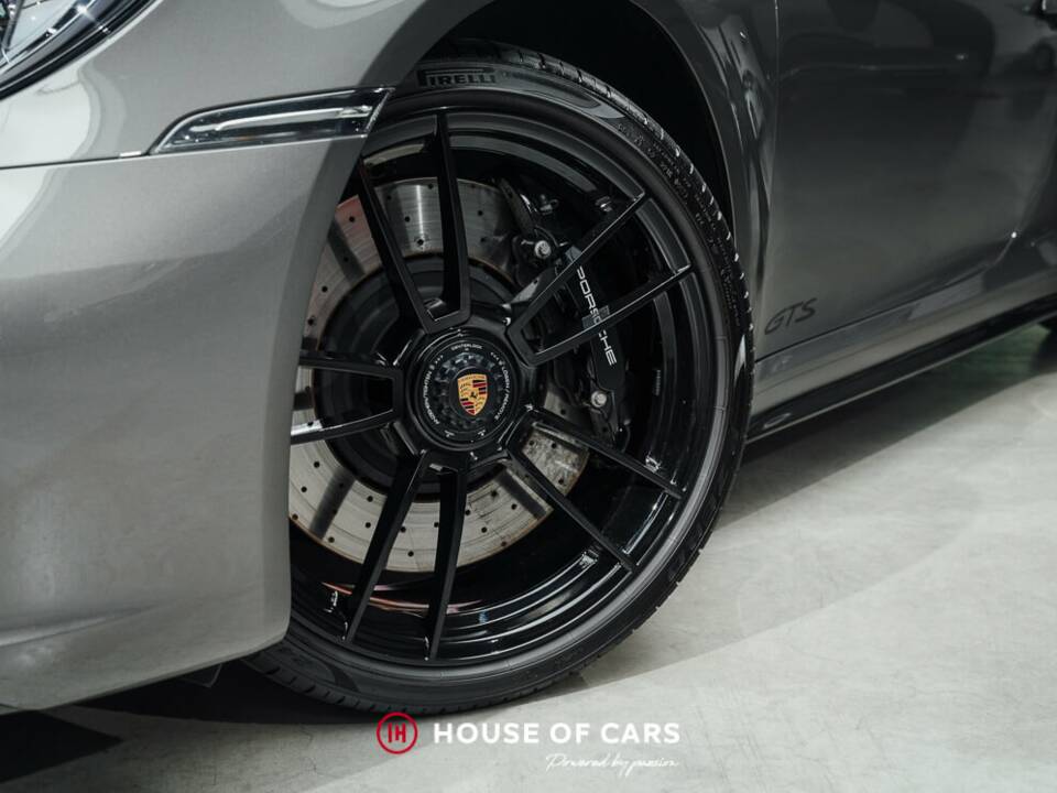 Image 11/25 of Porsche 911 Carrera 4 GTS (2022)