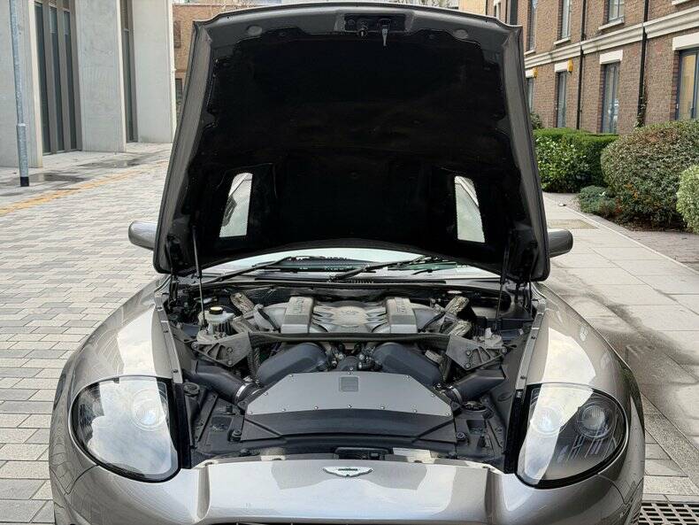 Bild 18/50 von Aston Martin V12 Vanquish S (2005)