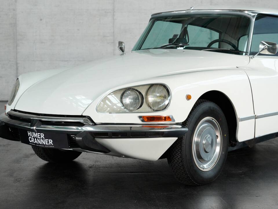 Bild 2/50 von Citroën DS 23 Pallas IE (1974)