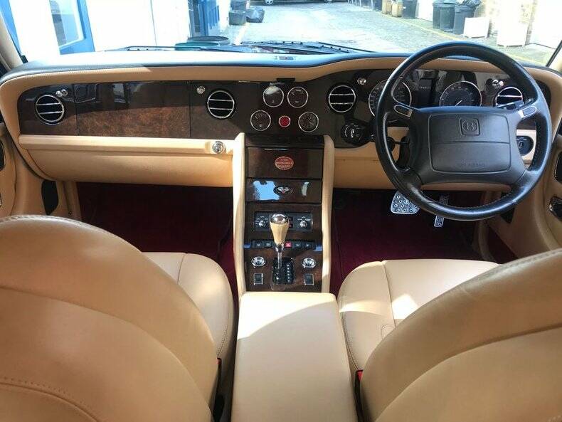 Imagen 14/26 de Bentley Brooklands R Mulliner (1998)
