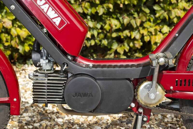 Bild 24/26 von Jawa 50 (1991)