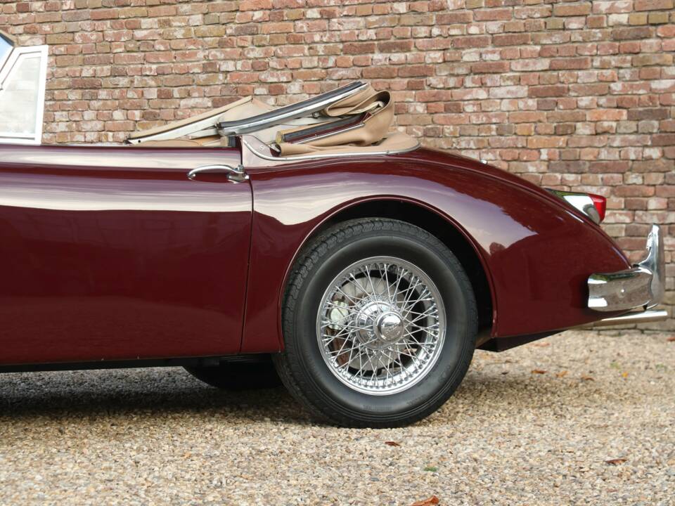 Immagine 22/50 di Jaguar XK 150 SE DHC (1958)