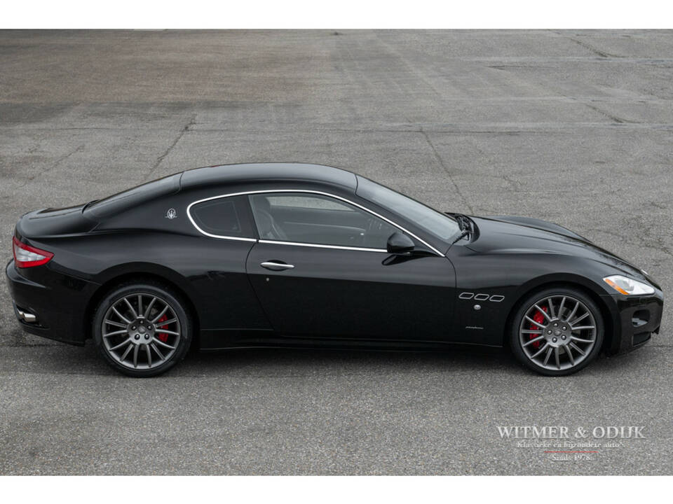 Imagen 3/42 de Maserati GranTurismo S (2011)