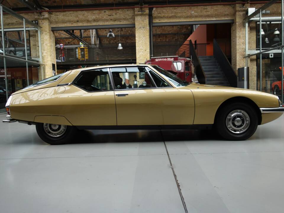 Image 7/32 de Citroën SM injection (1973)