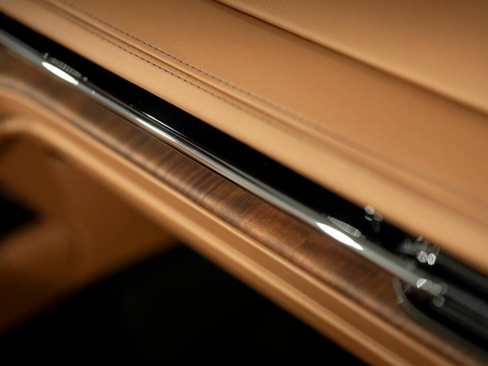 Bild 50/51 von Aston Martin DB12 Volante (2024)