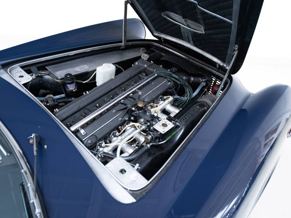 Bild 36/41 von Maserati 3500 GTI Touring (1962)