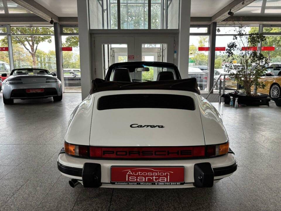 Bild 33/37 von Porsche 911 Carrera 3.2 (1985)