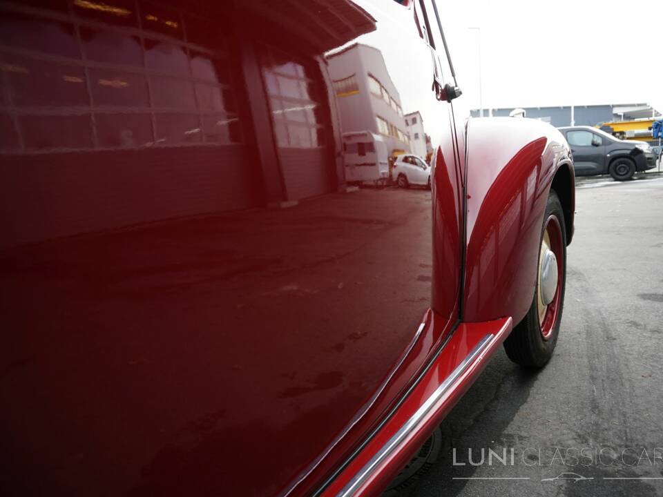 Bild 25/47 von FIAT 500 C Topolino (1949)