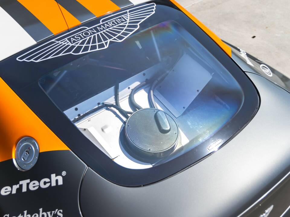 Bild 30/50 von Aston Martin V8 Vantage (2010)