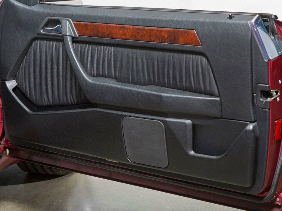 Bild 21/31 von Mercedes-Benz E 320 (1993)