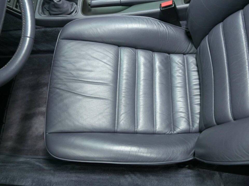 Afbeelding 14/50 van Porsche 911 Carrera 4 "30 Jahre 911" (1993)