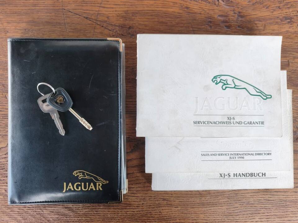 Immagine 26/26 di Jaguar XJS 5.3 V12 (1992)