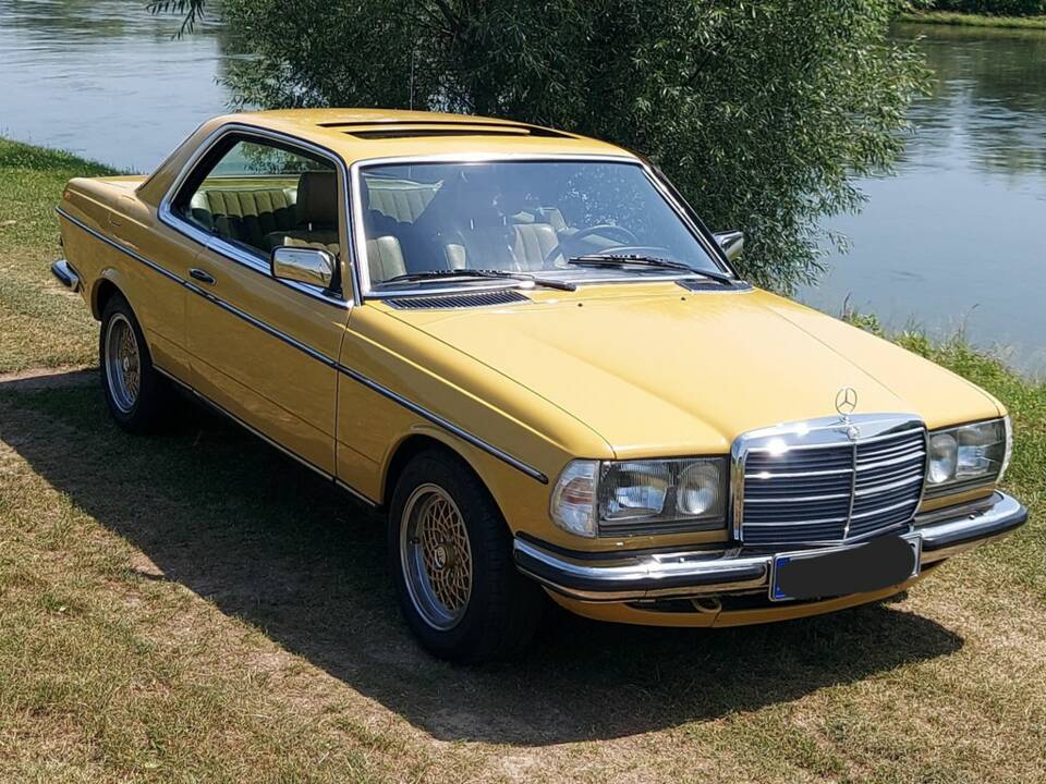Afbeelding 4/8 van Mercedes-Benz 280 CE (1980)