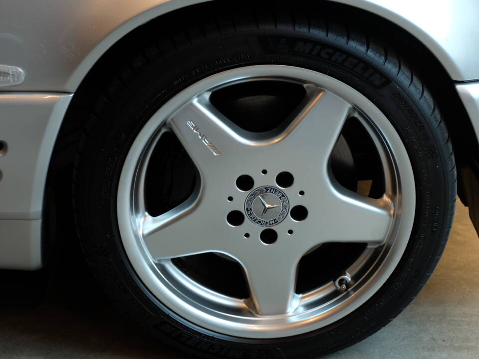 Bild 43/63 von Mercedes-Benz SL 320 &quot;Final Edition&quot; (2001)