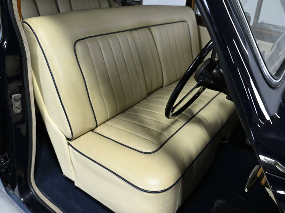 Image 24/50 of Jaguar Mk VIII (1958)