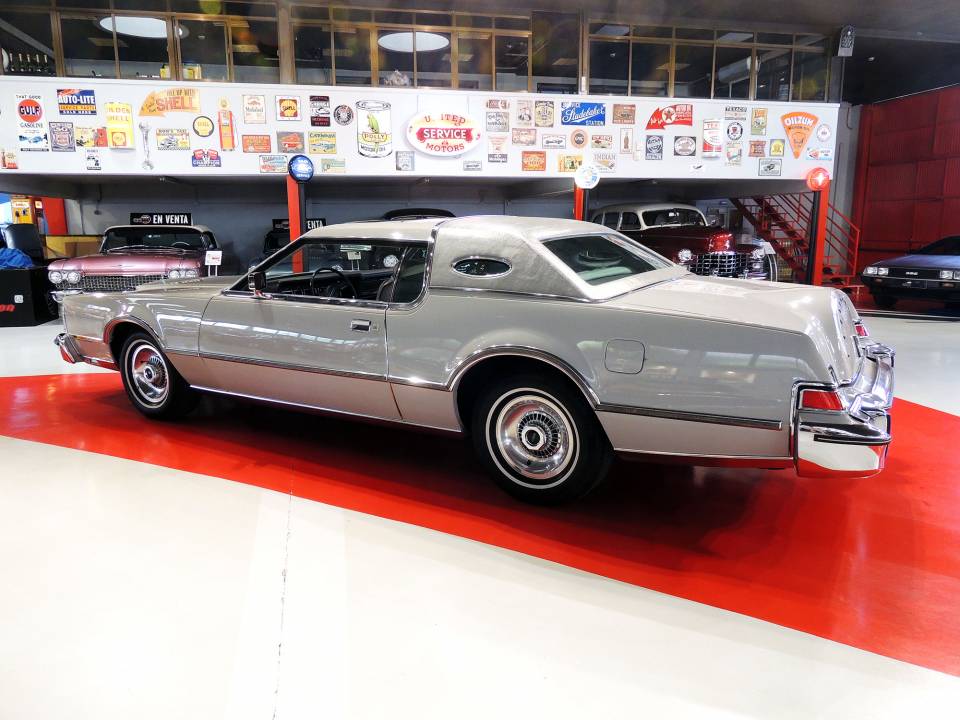 Image 4/17 of Lincoln Continental Mark IV (1976)