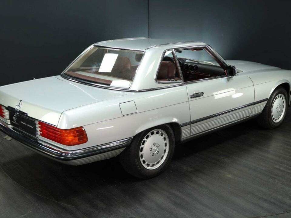 Image 6/30 of Mercedes-Benz 300 SL (1988)