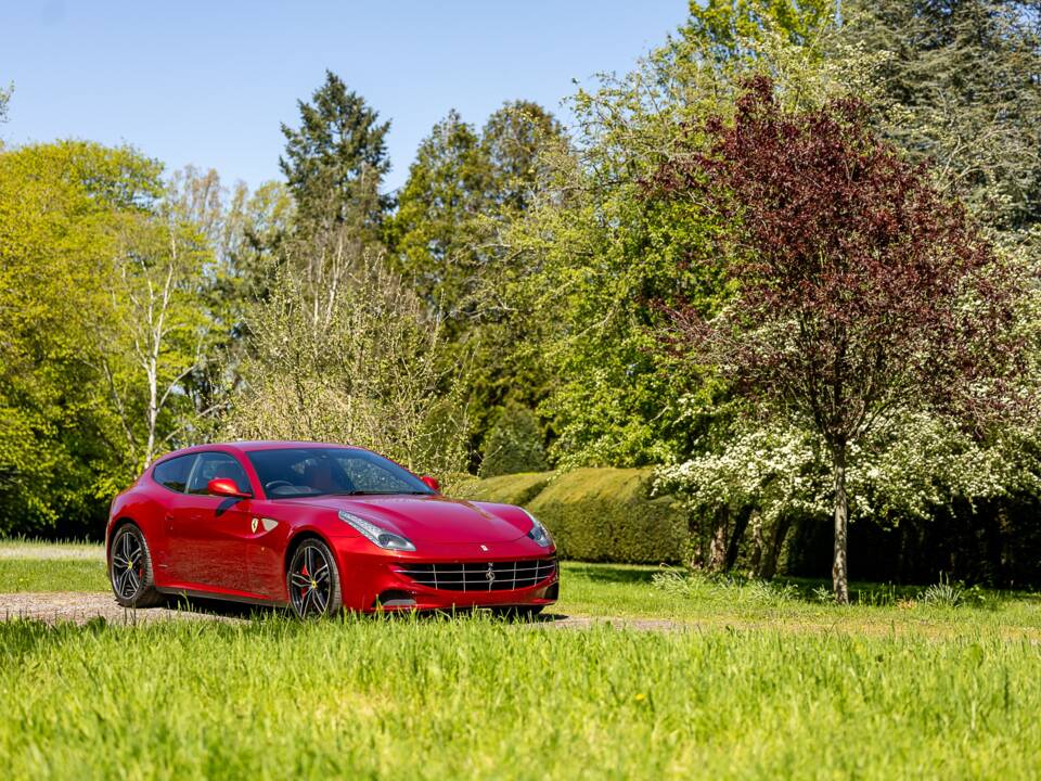 Bild 10/50 von Ferrari FF (2012)