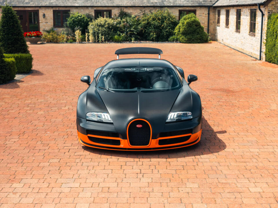 Bild 2/26 von Bugatti Veyron 16.4 Super Sport (2011)