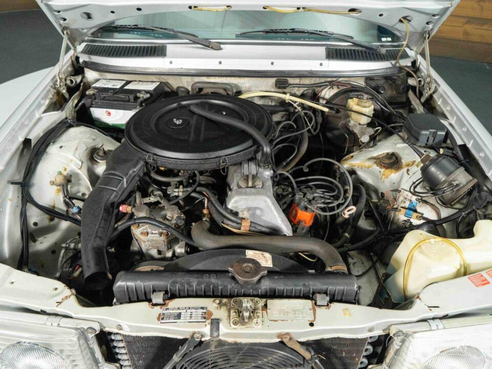 Imagen 18/19 de Mercedes-Benz 250 (1978)