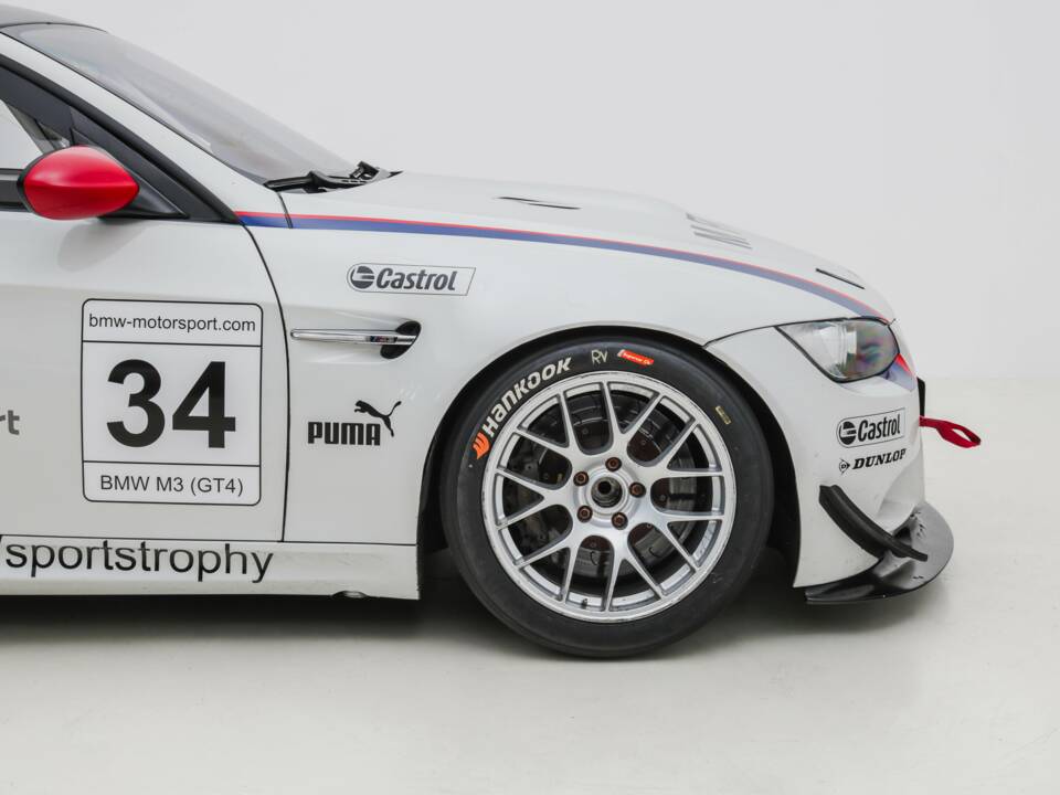 Obraz 10/21 pojazdu BMW M3 (2009)